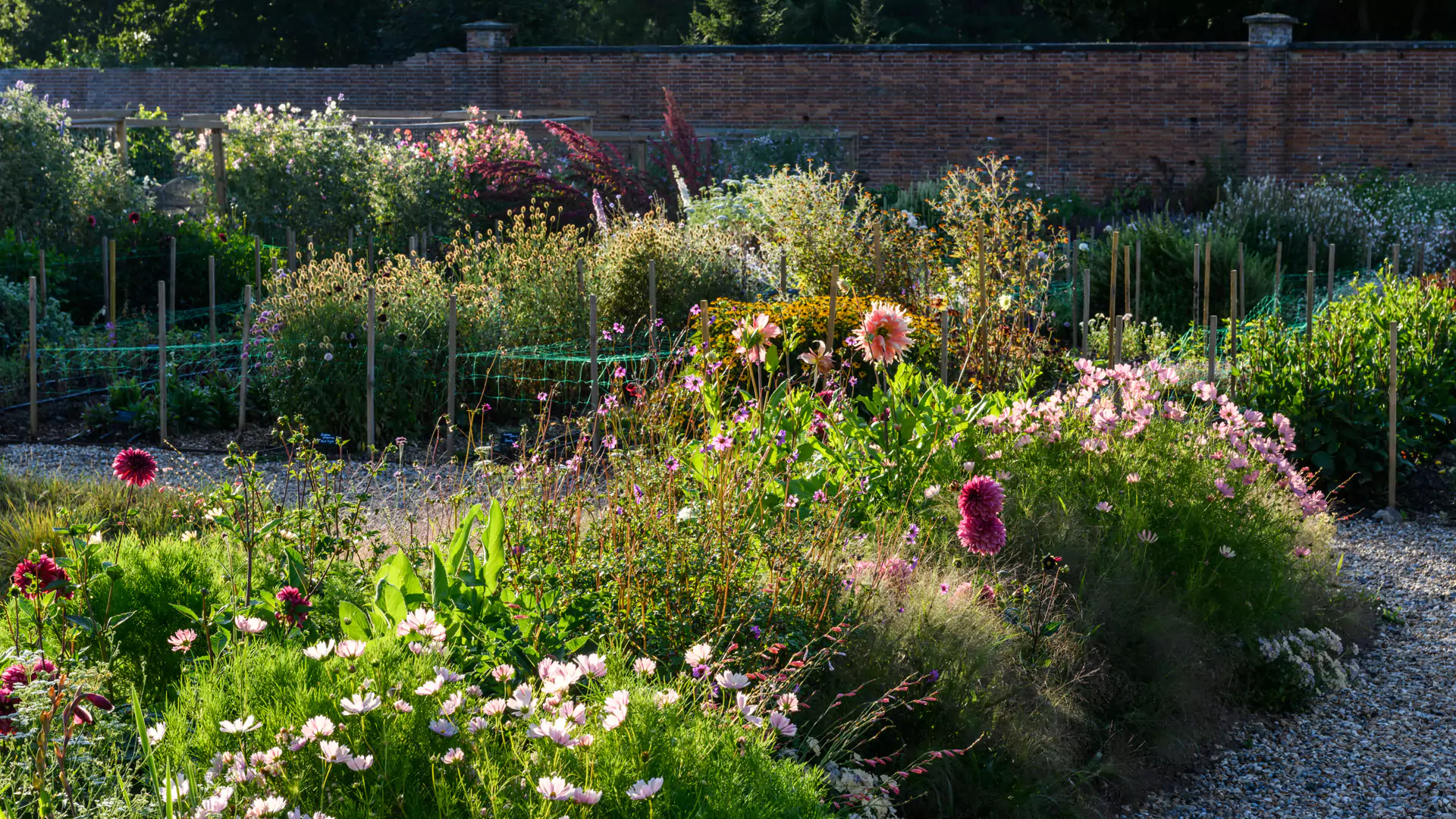 jo-thompson-landscape-garden-design-header-4-1.webp
